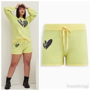 TORRID Sweater Shorts Luxe Cozy Lovesick Bolt Yellow woman’s size 2X NWT